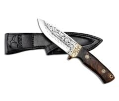 Bora 418 Wild Boar Kök Ceviz Saplı Gravürlü Bıçak